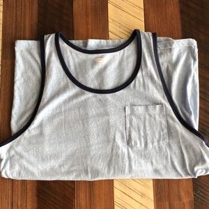 Old Navy Sleeveless Men’s Shirt